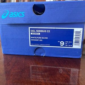 ASICS GEL-NIMBUS 22 WOMENS SIZE 9